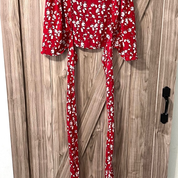 MAX STUDIO Red Wrap Blouse With Cherry Blossom Print SZ S - Picture 6 of 9